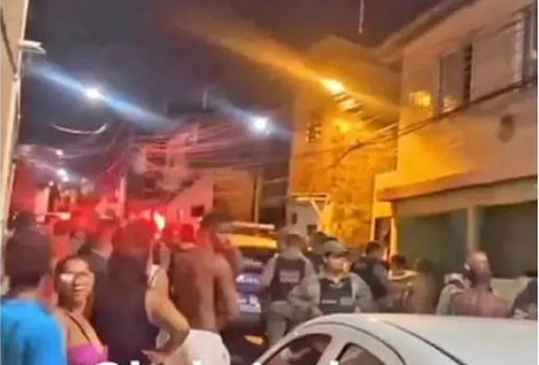 Imagem colorida de rua onde o crime ocorreu - Metrópoles