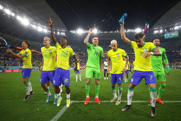 Seleção Brasileira comemora após vitória na Copa do Mundo - Metrópoles