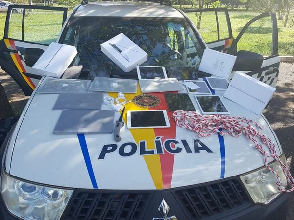 Adolescentes usam tubulação de ar para furtar loja no Iguatemi
