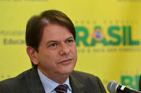 Ex-governador senador Cid Gomes