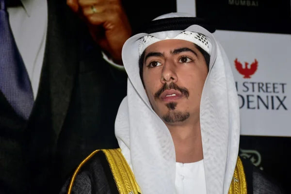 Realeza de Abu Dhabi fecha acordo bilionário no setor de luxo; confira