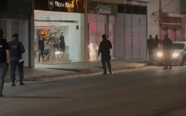 Mãe e filho ficaram reféns
