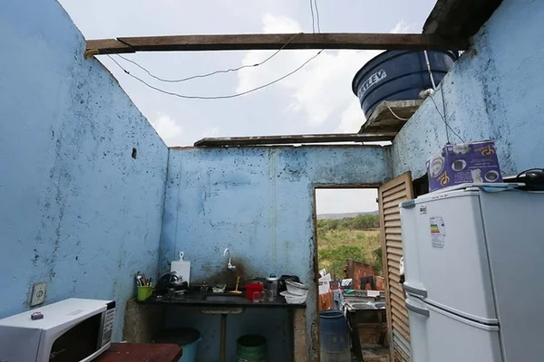 Áreas que podem alagar ou ter desabamento abrigam 6 mil famílias