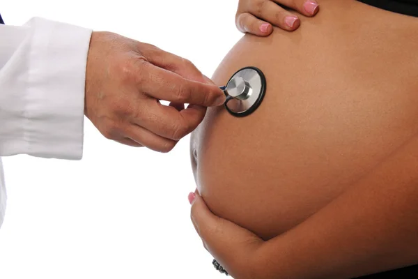Diabetes gestacional representa riscos para mãe e bebê. Veja cuidados