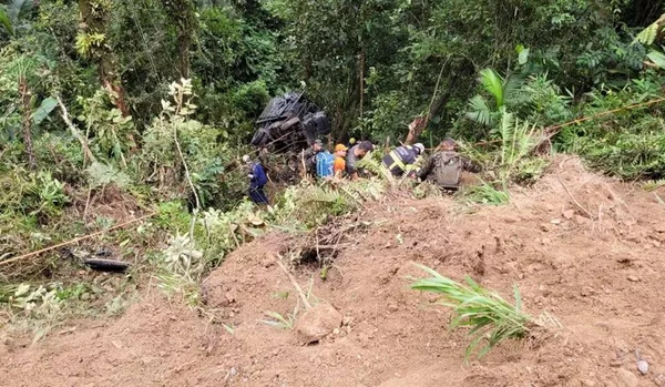 acidente caminhão do exército SC