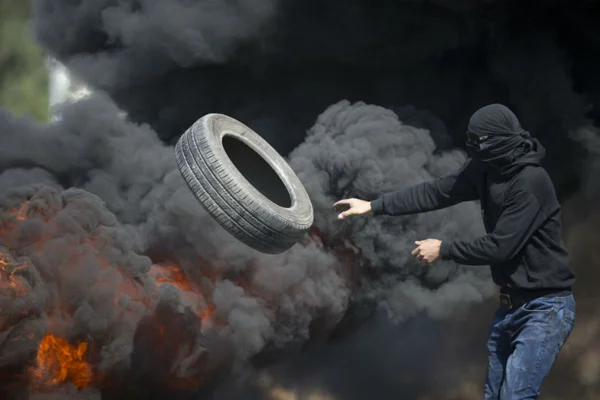 Dia de Fúria convocado pelo Hamas contra Israel termina com 4 palestinos mortos