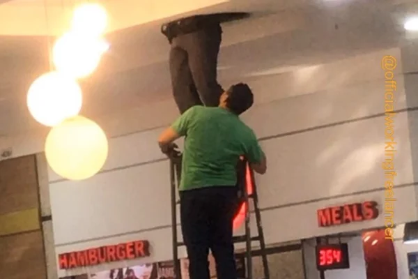 Bandido fica entalado em tubulação após roubar shopping em SP