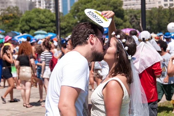 Especialistas alertam sobre doenças comuns durante o carnaval