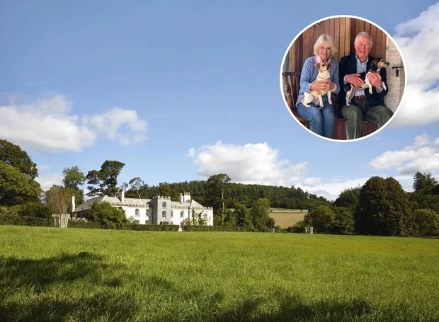 O Castel Restormel Manor foi construído em 1540 e está localizado na região de Cornwall, na Inglaterra O Castel Restormel Manor foi construído em 1540 e está localizado na região de Cornwall, na Inglaterra
