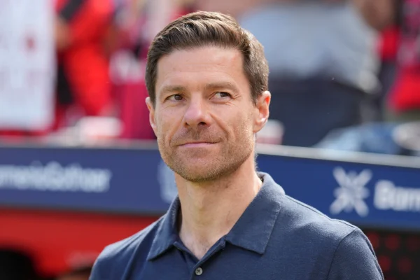 Foto colorida de Xabi Alonso, do Real Madrid - Metrópoles