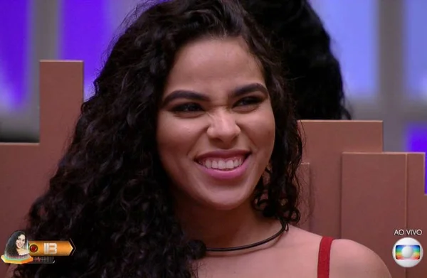 BBB19: Boninho manda recado emocionado a Elana após ela ser eliminada