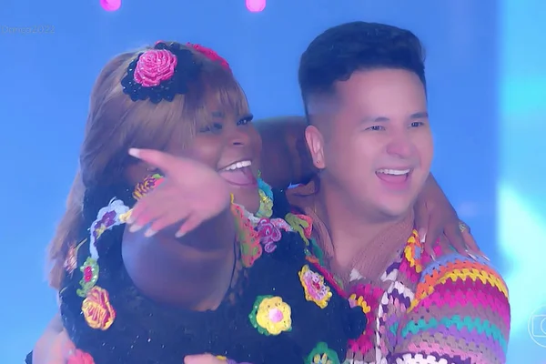 Jojo Todynho e Rolon Ho na Dança dos Famosos