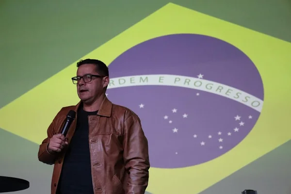 Foto colorida do pastor Itamar Paim - Metrópoles