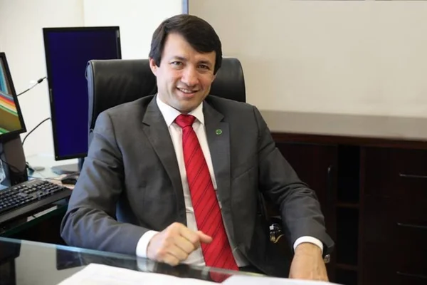 Eumar Novacki será o secretário-chefe da Casa Civil na gestão Ibaneis