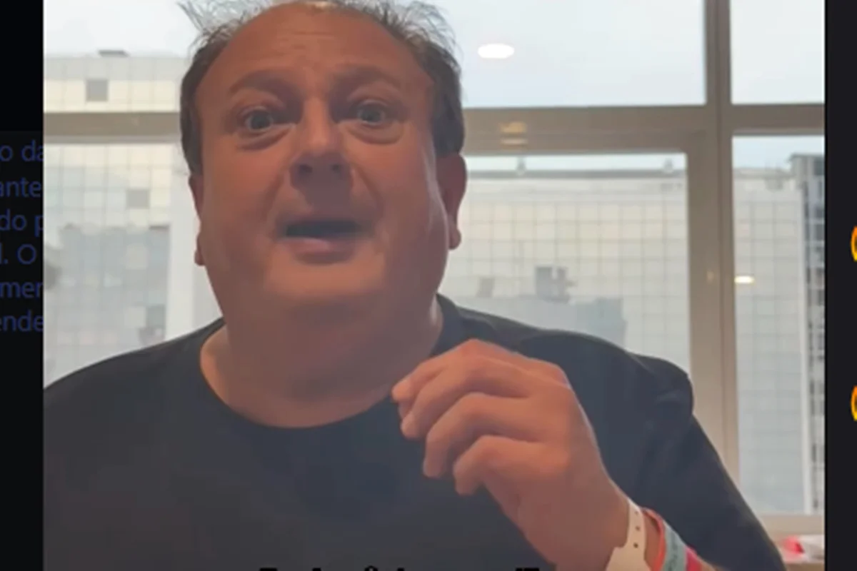 Erick Jacquin atualiza quadro de saúde após passar por procedimento médico Erick Jacquin atualiza quadro de saúde após passar por procedimento médico