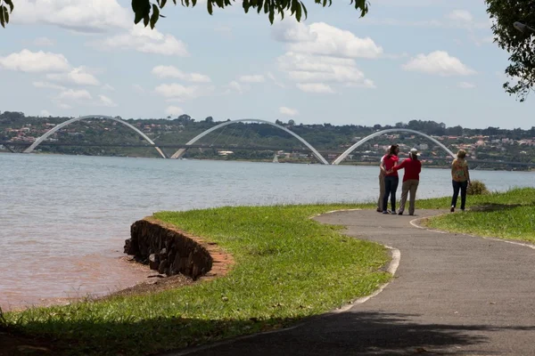 STJ nega recurso para suspender derrubadas na Península dos Ministros