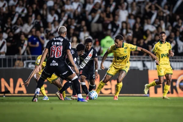 Com um gol em cada tempo, Vasco e Mirassol empatam pelo Brasileirão - destaque galeria Com um gol em cada tempo, Vasco e Mirassol empatam pelo Brasileirão - destaque galeria