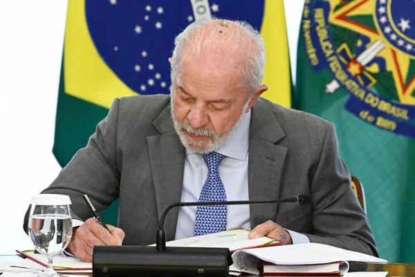 Governo cria o Dia Nacional em Memória das Vítimas da Covid-19