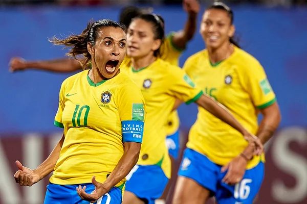 Marta, Formiga e Andressa Alves concorrem à seleção 2019 da Fifa
