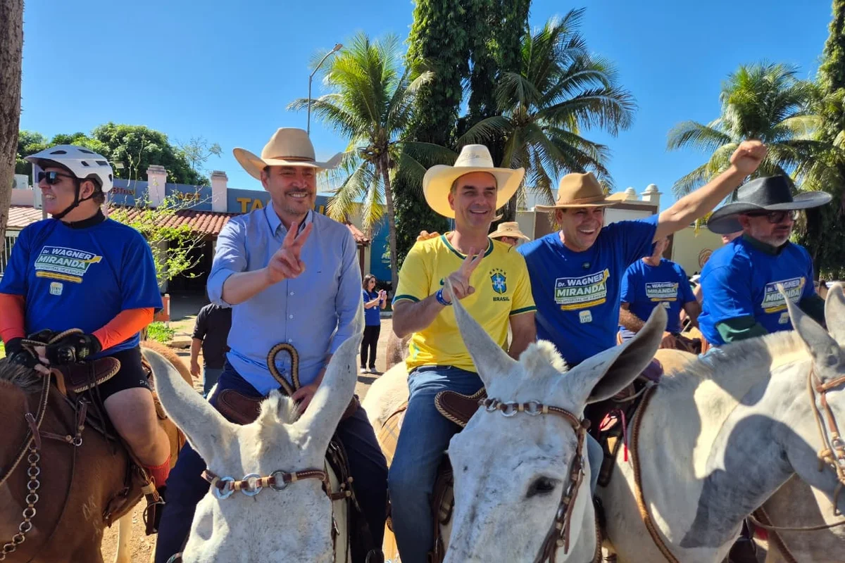 Flávio e PL de Goiás lançam candidaturas em evento de apoio mútuo
