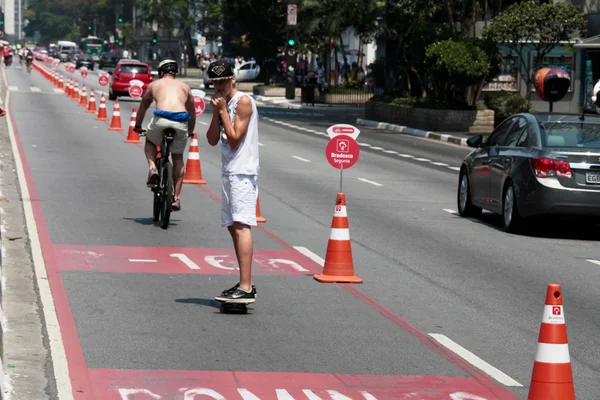 Prefeitura de SP cria programa para emprestar bicicletas aos domingos