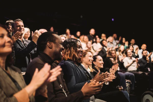 CMO Summit: mais de 300 palestrantes e 3 mil participantes em junho