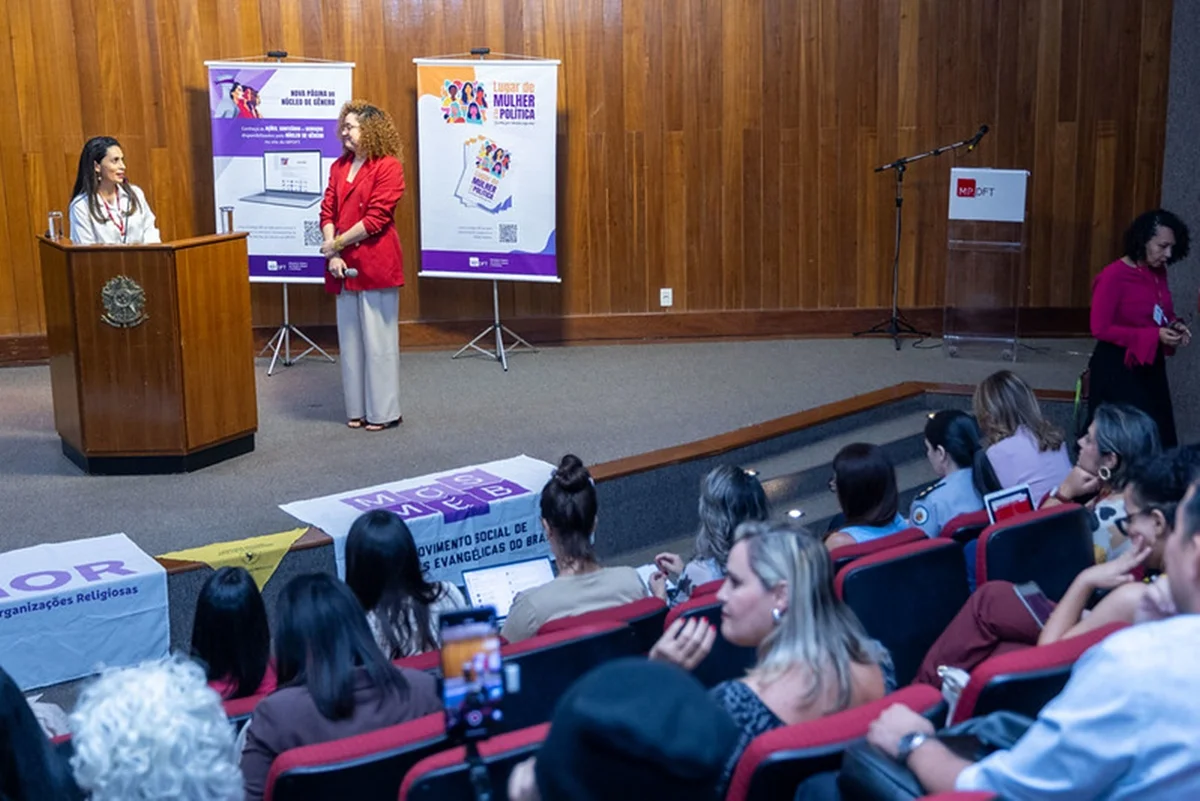 Programação incluiu a apresentação dos resultados do Formulário de Avaliação de Equipamentos e Serviços de Atendimento à Mulher em Situação de Violência (Ames) Programação incluiu a apresentação dos resultados do Formulário de Avaliação de Equipamentos e Serviços de Atendimento à Mulher em Situação de Violência (Ames)