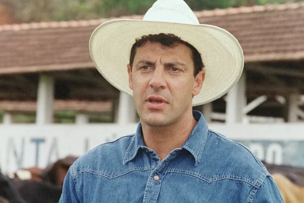 Veja fotos da carreira de Gerson Brenner
