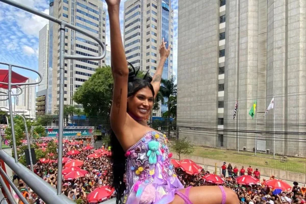 Para além de blocos de Carnaval, SP terá visita ao túmulo de Eunice Paiva em homenagem ao Oscar, exposições e peças de teatro. Veja a agenda - Metrópoles