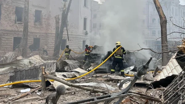 Mísseis russos matam 32 pessoas e ferem 84 em ataque na Ucrânia - Metrópoles