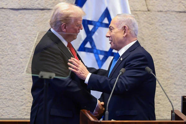 Trump deixou instruções caso seja morto pelo Irã: “Bombardeá-los” - destaque galeria Trump deixou instruções caso seja morto pelo Irã: “Bombardeá-los” - destaque galeria