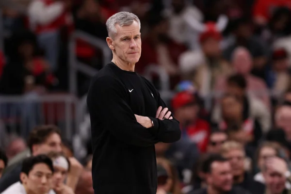NBA: técnico dos Bulls pede demissão após seis anos na equipe