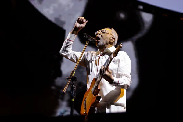 Gilberto Gil adia show da turnê Tempo Rei após morte de Preta Gil
