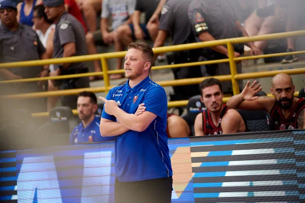 CBB anuncia que Gustavo De Conti assume Seleção Brasileira masculina de basquete