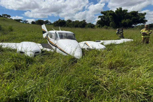 avião