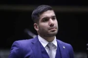 André Fernandes também reproduziu conteúdo sobre os atos golpistas