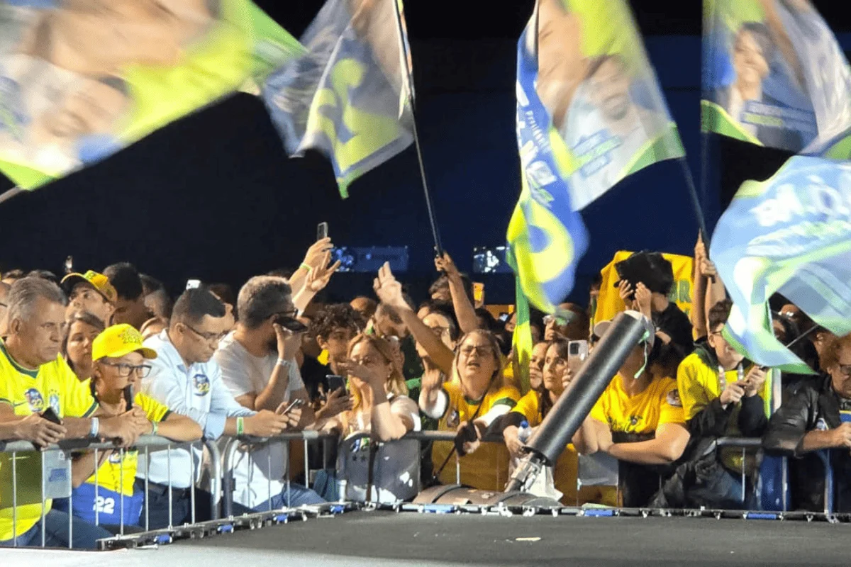 Flávio diz que abre sigilos se Marcola, ex-chefe de gabinete de Lula, abrir - imagem 4 Flávio diz que abre sigilos se Marcola, ex-chefe de gabinete de Lula, abrir - imagem 4
