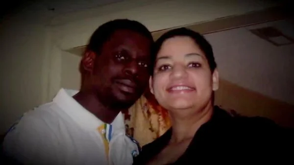 Mulher fica viciada em comer cinzas de marido morto prematuramente