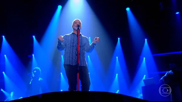 The Voice Brasil: Lulu Santos fala do namorado e toca nova música