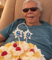 Roque, ex-SBT, completa 89 anos e recebe homenagem do filho: "Força" Roque, ex-SBT, completa 89 anos e recebe homenagem do filho: "Força"