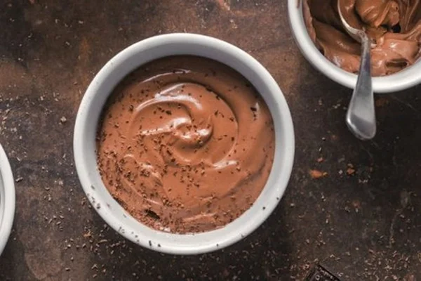 Rápido e delicioso: prepare um mousse low carb de Nutella