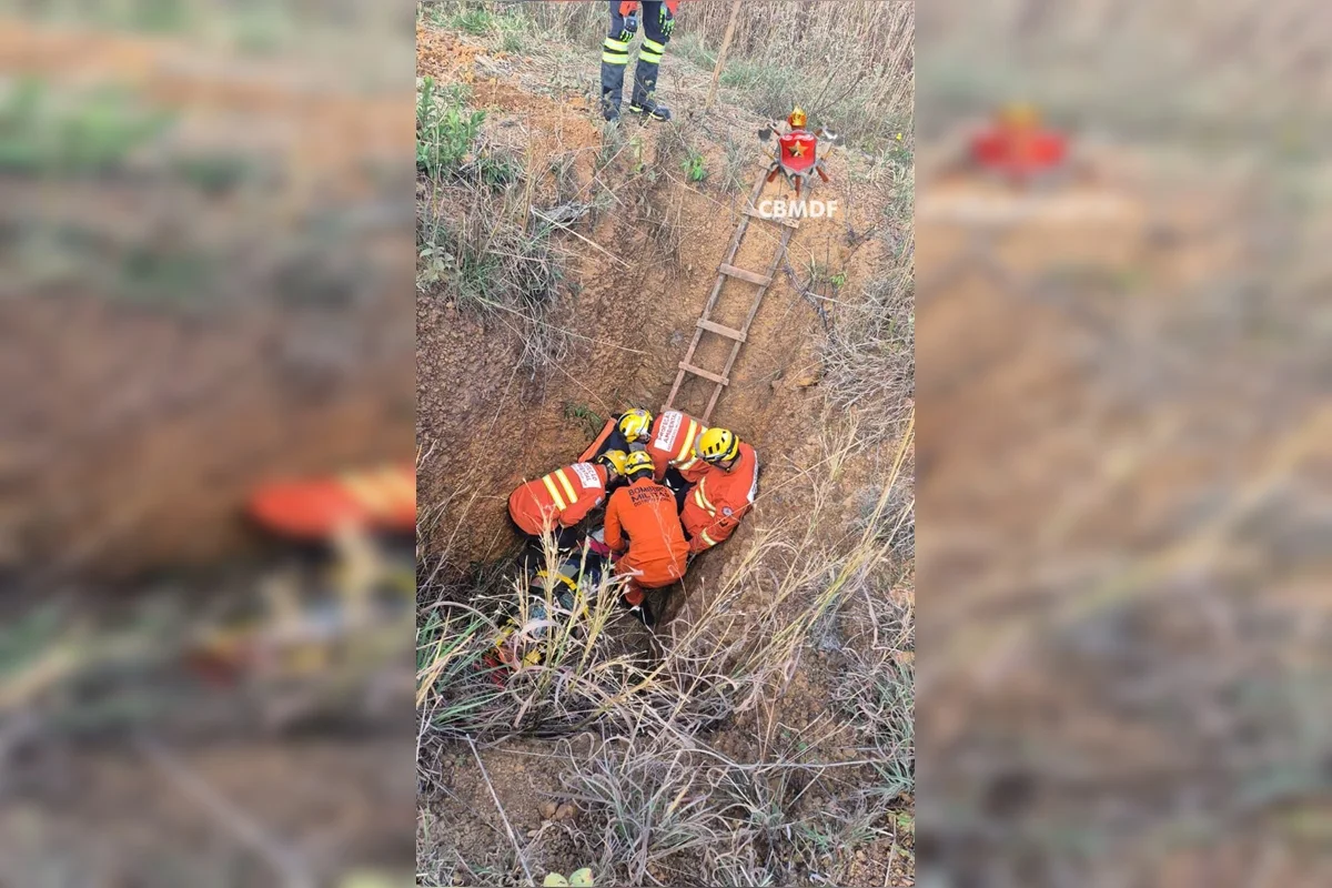 Homem é resgatado de buraco de três metros no Núcleo Rural Aguilhada