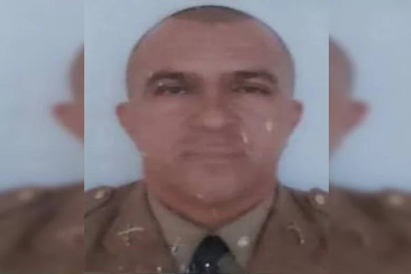 PM morto a facadas bebia com assassina na hora em que foi atacado