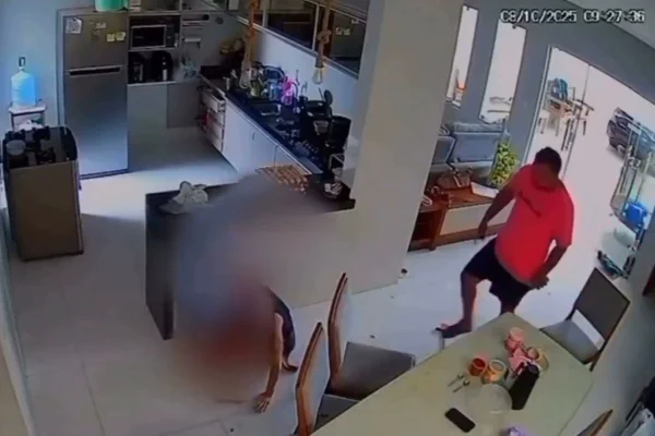 Minutos de horror: engenheiro é flagrado agredindo mulher com socos