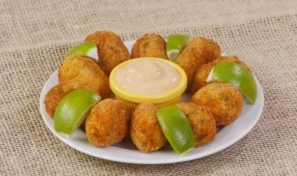 Conheça bolinhos e croquetes que integram menu do Comida di Buteco