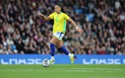 Brasil venceu a Inglaterra por 2 x 1 Brasil venceu a Inglaterra por 2 x 1