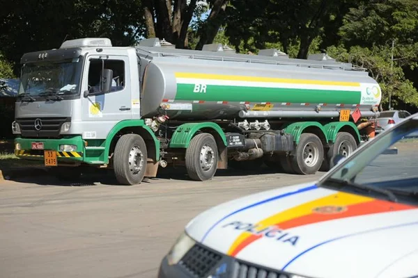 Petroleiras defendem liberdade de preços