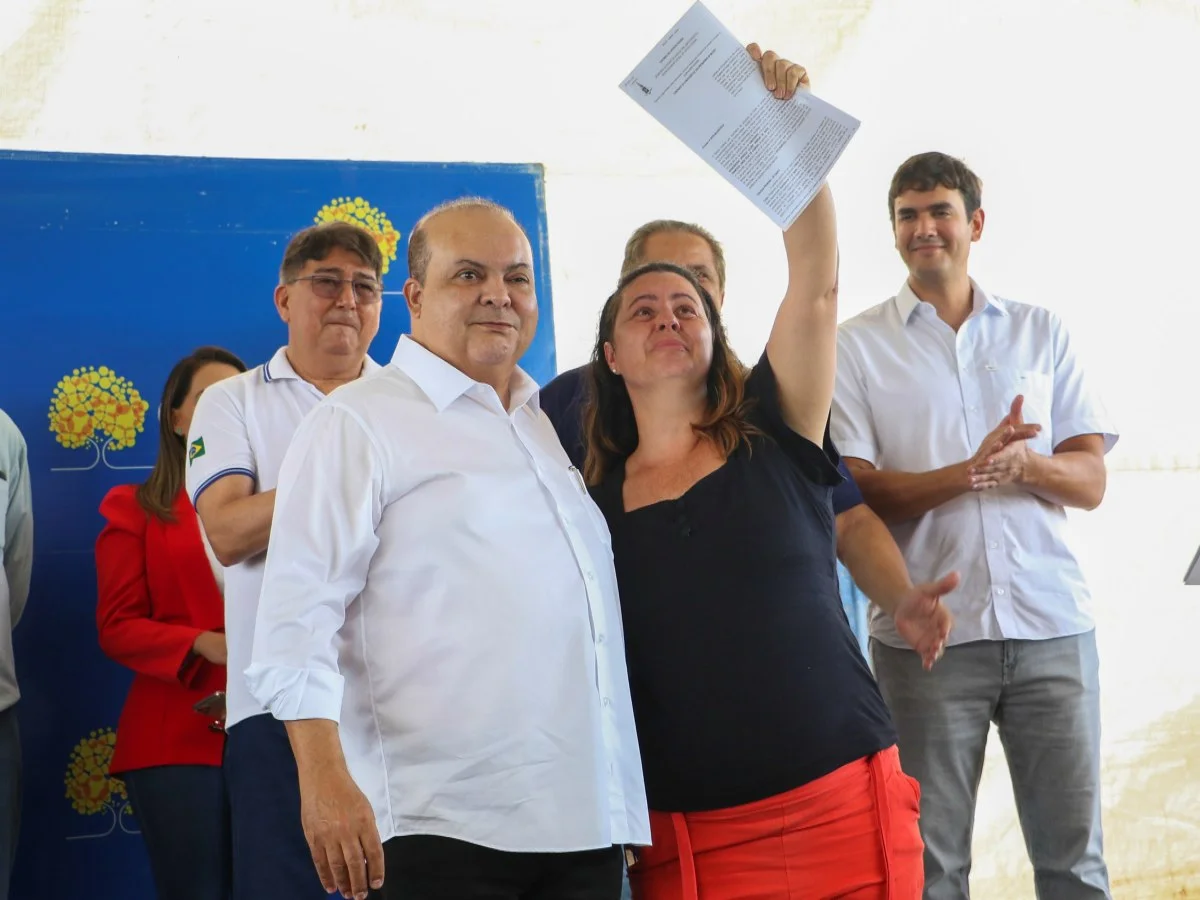 O governador Ibaneis Rocha (MDB) afirmou, nesta sexta-feira (11/3), que a regularização fundiária no DF é um assunto relevante desde o início da campanha, ainda em 2018 O governador Ibaneis Rocha (MDB) afirmou, nesta sexta-feira (11/3), que a regularização fundiária no DF é um assunto relevante desde o início da campanha, ainda em 2018