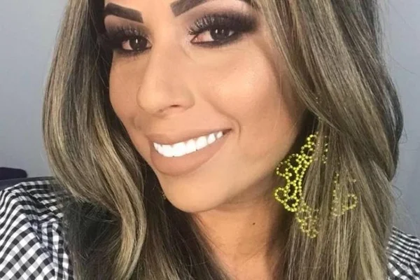 Caliane Soares
