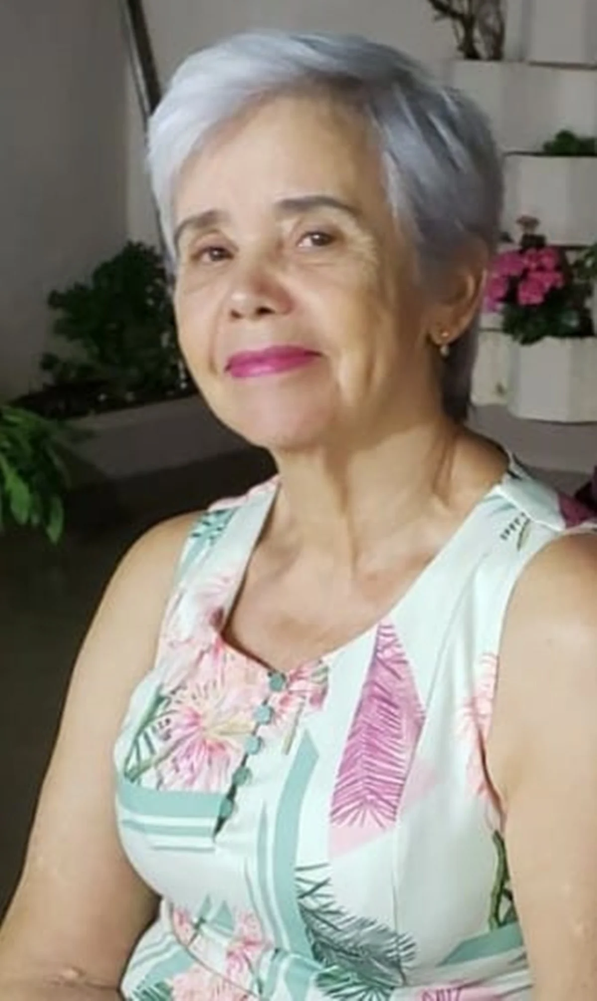 Antes da fratura, Celina levava uma vida normal, realizando diversas atividades no dia a dia. Antes da fratura, Celina levava uma vida normal, realizando diversas atividades no dia a dia.